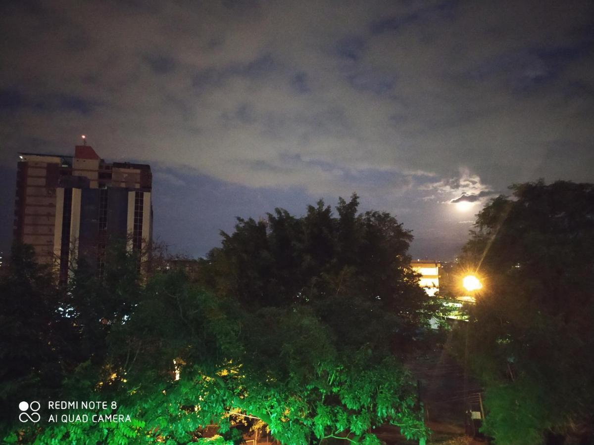 Amplio Y Comodo Apartamento Con Bella Vista En Pleno Centro Ciudad del Este Eksteriør bilde